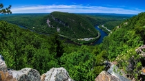 Delaware Water Gap as shot from New Jersey 