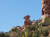 Devils Kitchen Hiking Trail Grand Junction Colorado  Looks like a stone face looking at a stone bird