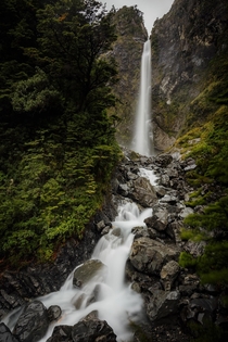 Devils Punchbowl Waterfall Arthurs Pass NZ 