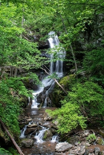 Doyles River Falls in Shenandoah National Park 