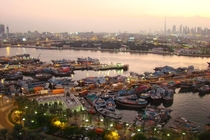 Dubai Docks 