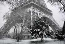 Eiffel Tower in winter 
