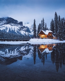 Emerald Lake Lodge BC Canada