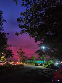 Evening hues making the Mumbai sky look gorgeous