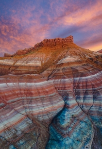 Everyone knows about Perus rainbow mountains Utahs arent too shabby either Utah USA OC  IG AlecOutside