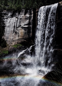 Falls in Yosemite  x  OC