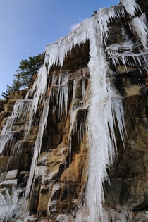 Frozen waterfall North Cascades Highway 