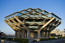 Geisel Library University of California San Diego William L Pereira Associates 