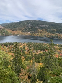 Hellooo fall foliage View from Jordan Pond Cliffs - Acadia National Park Maine 