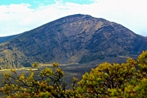 Hiking Mauis Volcano 