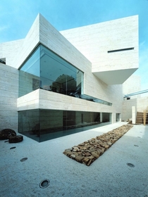 House in Pozuelo de Alarcn by A-cero Architects 