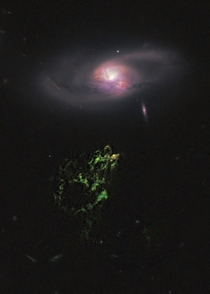 Hubble snaps image of space oddity Hannys Voorwerp 