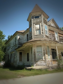 I found this run down Victorian house in the small town of Sacred Heart MN today 