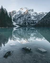 I would wake up every morning with this view from Lago di Braies would you too 