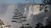 Iguassu waterfalls - Brasil - in mist - x