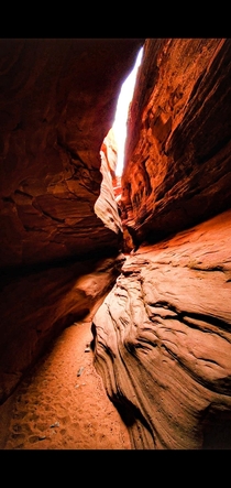 Inside Peek a boo slot canyon in Utah 