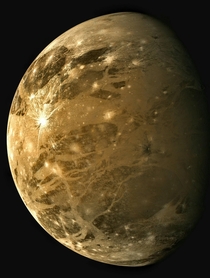 Jupiters moon Ganymede the largest in the solar system 