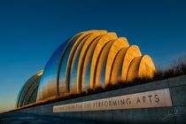 Kauffman Center for the Performing Arts Kansas City Missouri - Moshe Safdie 