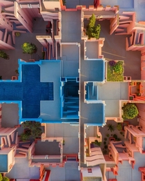 La Muralla Roja lit the Red Wall is a postmodern apartment complex in Calpe Spain designed by Spanish architect Ricardo Bofill in 