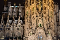 La Segrada Familia Roman Catholic Church in Barcelona Spain Architect Antoni Gaudi photo by Takashi Nakagawa 