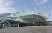 Lige-Guillemins Railway Station by Santiago Calatrava Lige Belgium inaugurated  