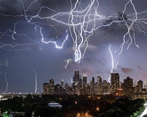 Lightning strikes over Chicago Photo credit to ebeermat