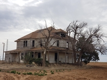Long abandoned farm house south of Plainview Texas