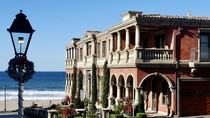 Manhattan Beach CA mansion taken with Sony A  Does anyone know the history