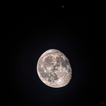 Mars passing by the moon