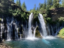 McArthur Burney Falls - paradise in Northern California 