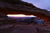 Mesa Arch at sunrise 
