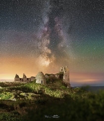 Milky Way over Dunmore Castle Scotland