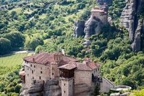 Monasteries of Meteora Greece The architecture of these monasteries arose from the security required to keep the sacred texts safe from the invading ottomans Pervhed high upon these rocks the monasteries became defended fortresses preserving the GreekRoma