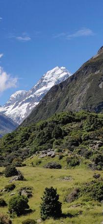 Mt Cook New Zealand as seen through Hooker Valley  x