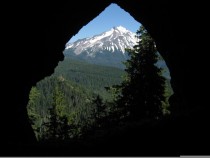 Mt Jefferson from Boca Cave 