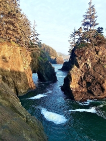 Natural Bridges Oregon Coast off of  North of Brookings 
