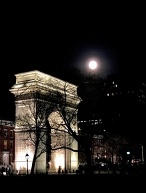 New York Washington Square Park today full moon