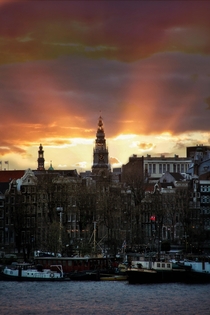 Nice sunset in the hart of Amsterdam 