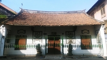 Old Chinese house in Kepanjen street Surabaya 