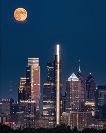 Philadelphia moon rise