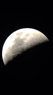 Picture of the moon using a camera phone and a telescope 