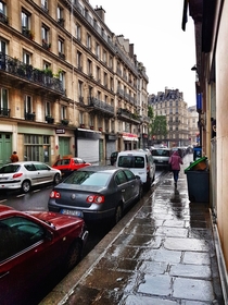 Rainy morning in Paris 