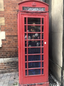 Red telephone box in Oxford