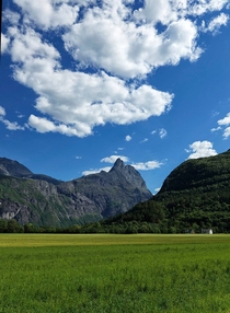 Romsdalhorn - Norway Photo Arild Solberg 