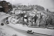 Seasons first snowfall in Shimla India 