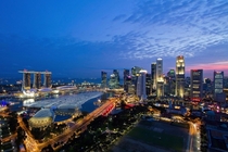 Singapore skyline at night shot by Jose Laurente 