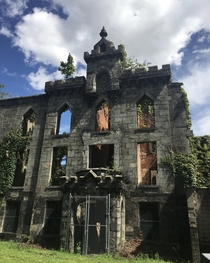 Smallpox Hospital Roosevelt Island New York built   National Register of Historic Places   currently abandoned