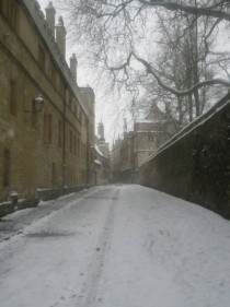 Snow in Oxford UK today 