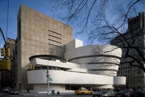 Solomon R Guggenheim Museum New York USA - by Frank Lloyd Wright 