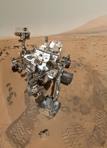 Space selfie of Curiosity rover on Mars
